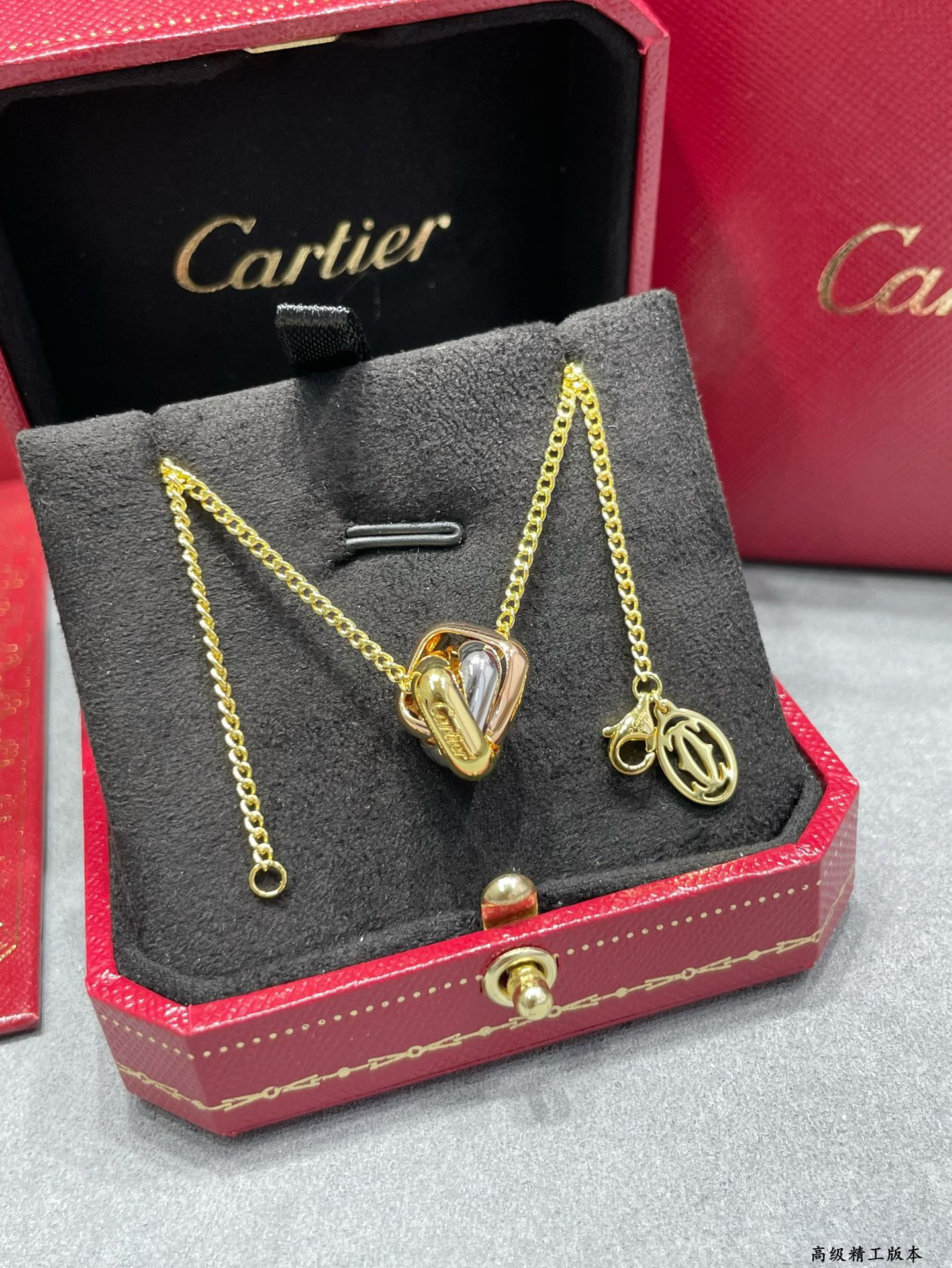 Ca*t1er square triple-ring Necklace