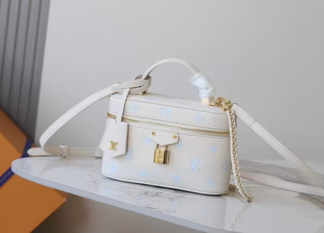 LV VANITY CHAIN POUCH Handbag M27744 11.5x6.5x19cm