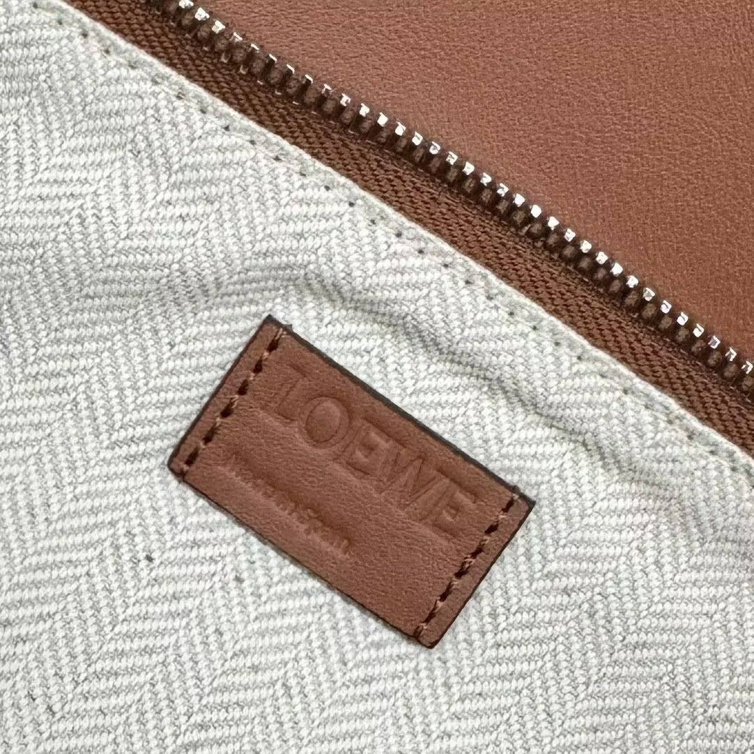 L0ew* large puzzle edge bag in classic calfskin 21.5x33x14.7cm