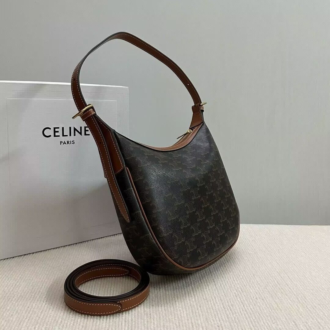 Ce1i*e SMALL HELOÏSE BAG IN TRIOMPHE CANVAS AND CALFSKIN 19x22x5cm