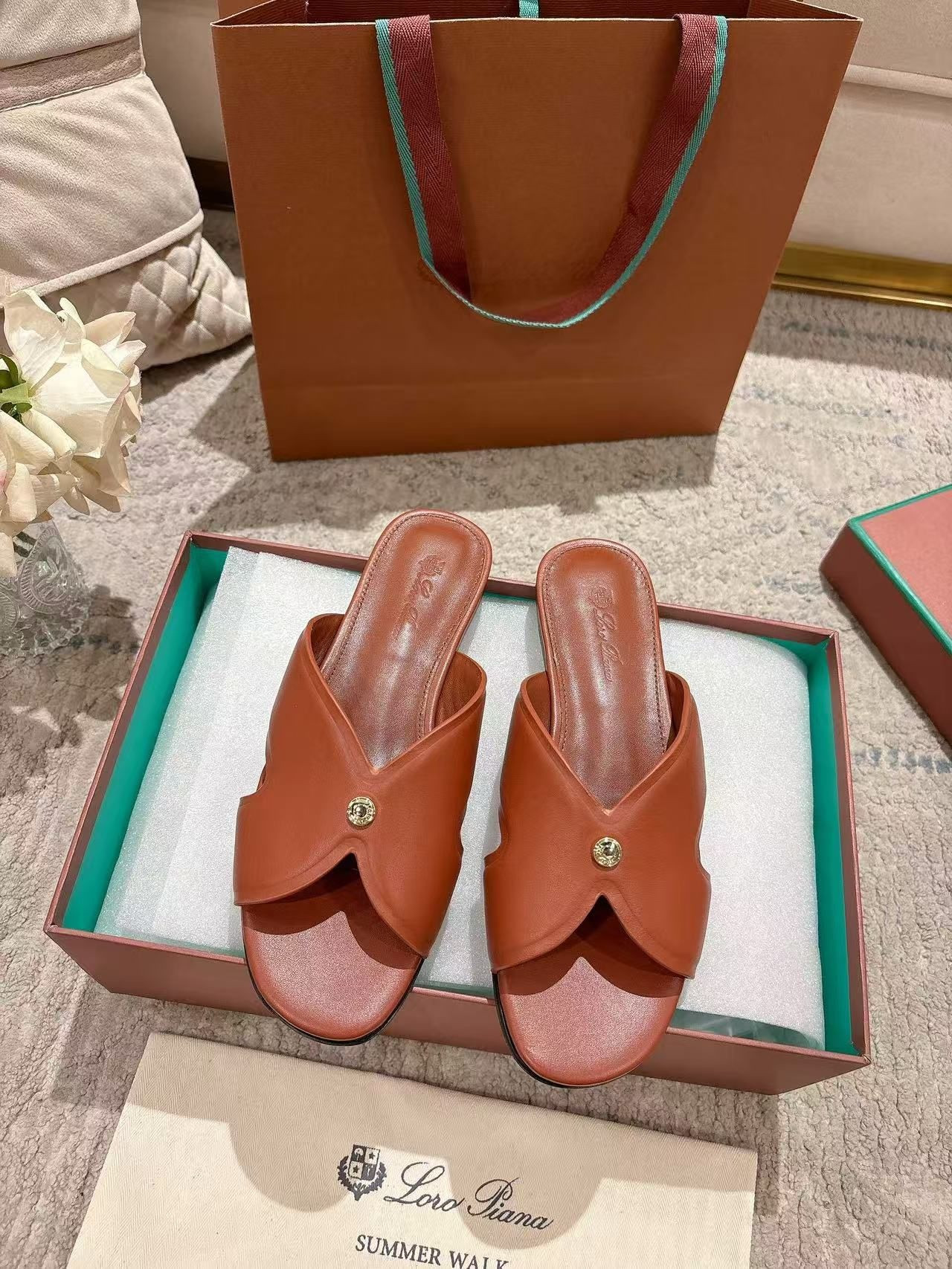 UA L0r0 P1ana Vera Sandal