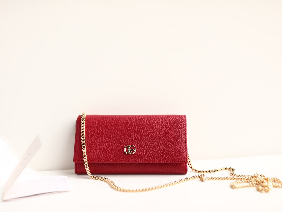 Gvc*1 GG Marmont leather chain wallet