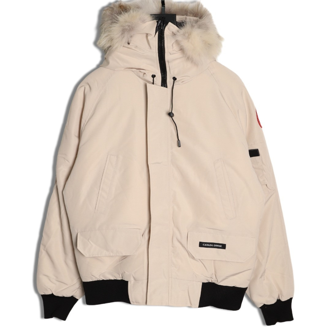Can*a G00se Short Puffer jacket
