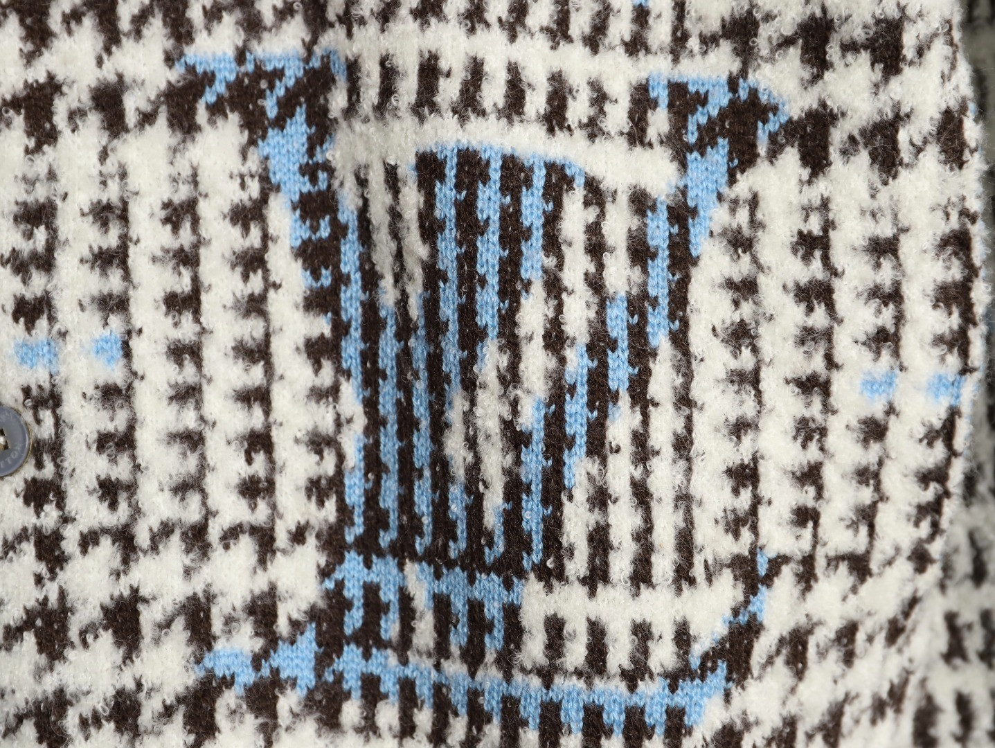 l0vis Vvtt0n knitting cardigan