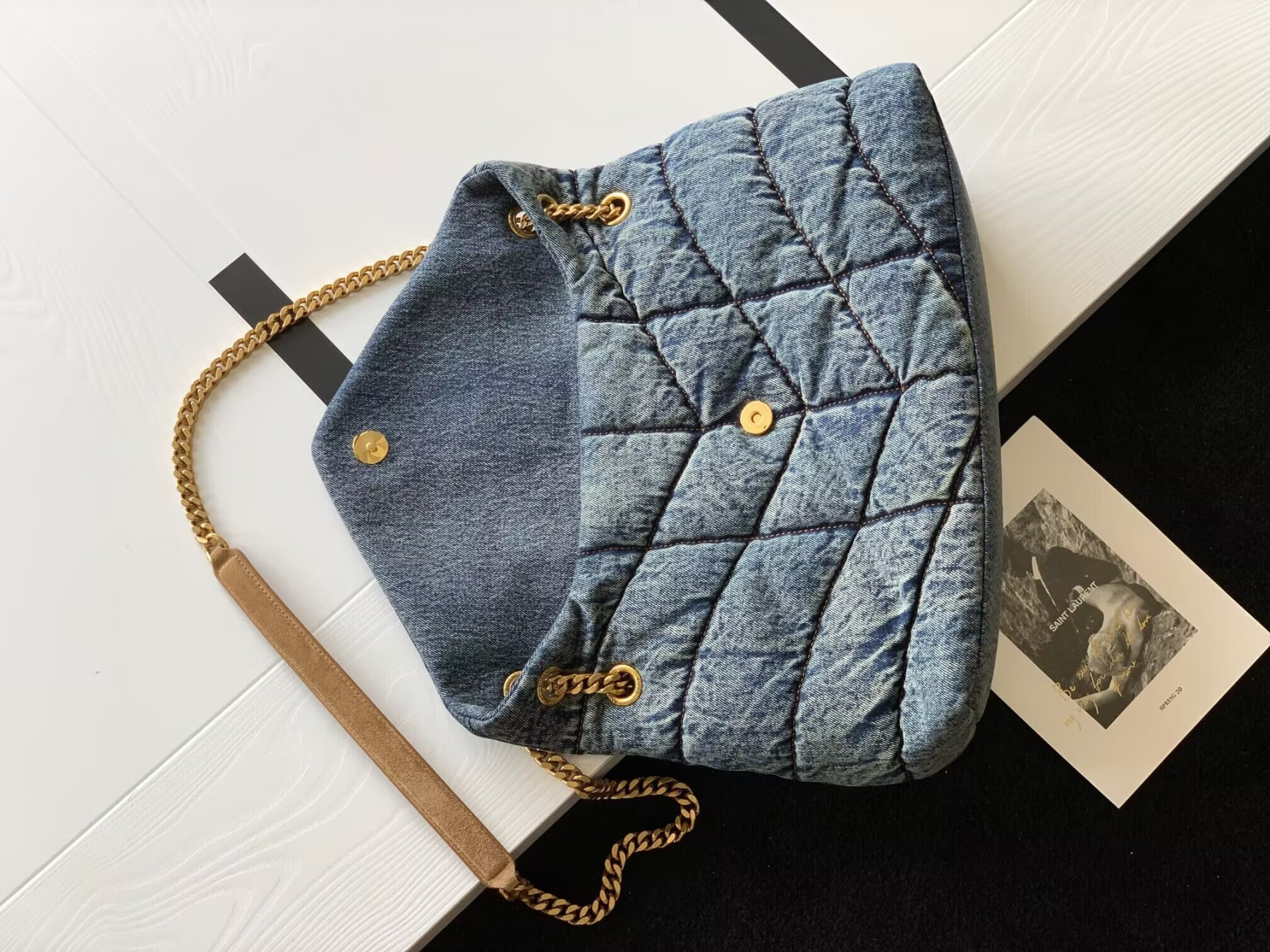 y51 puffer in suede and De*1m 35x23x13.5cm