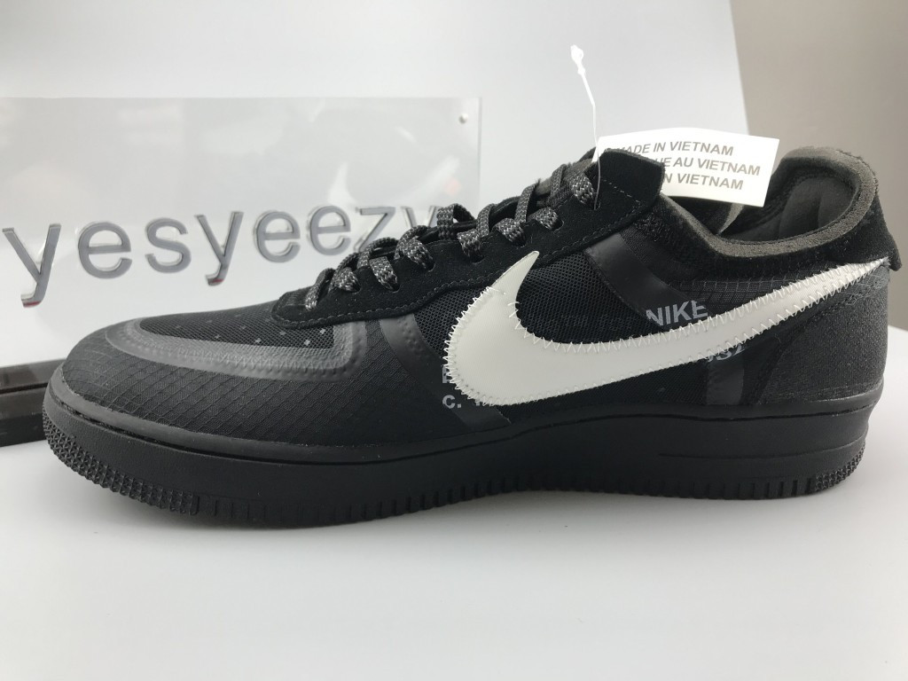 UA THE TEN OFF WHITE NIKE AIR FORCE 1 LOW BLACK