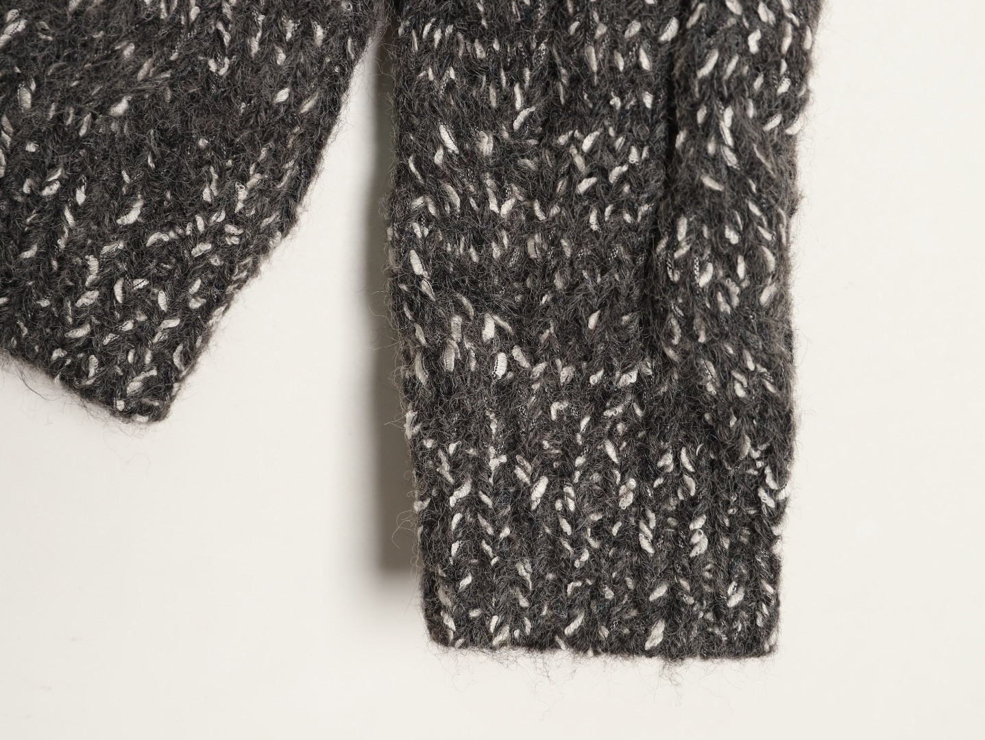 M1v M1v 25fw sweaters coats