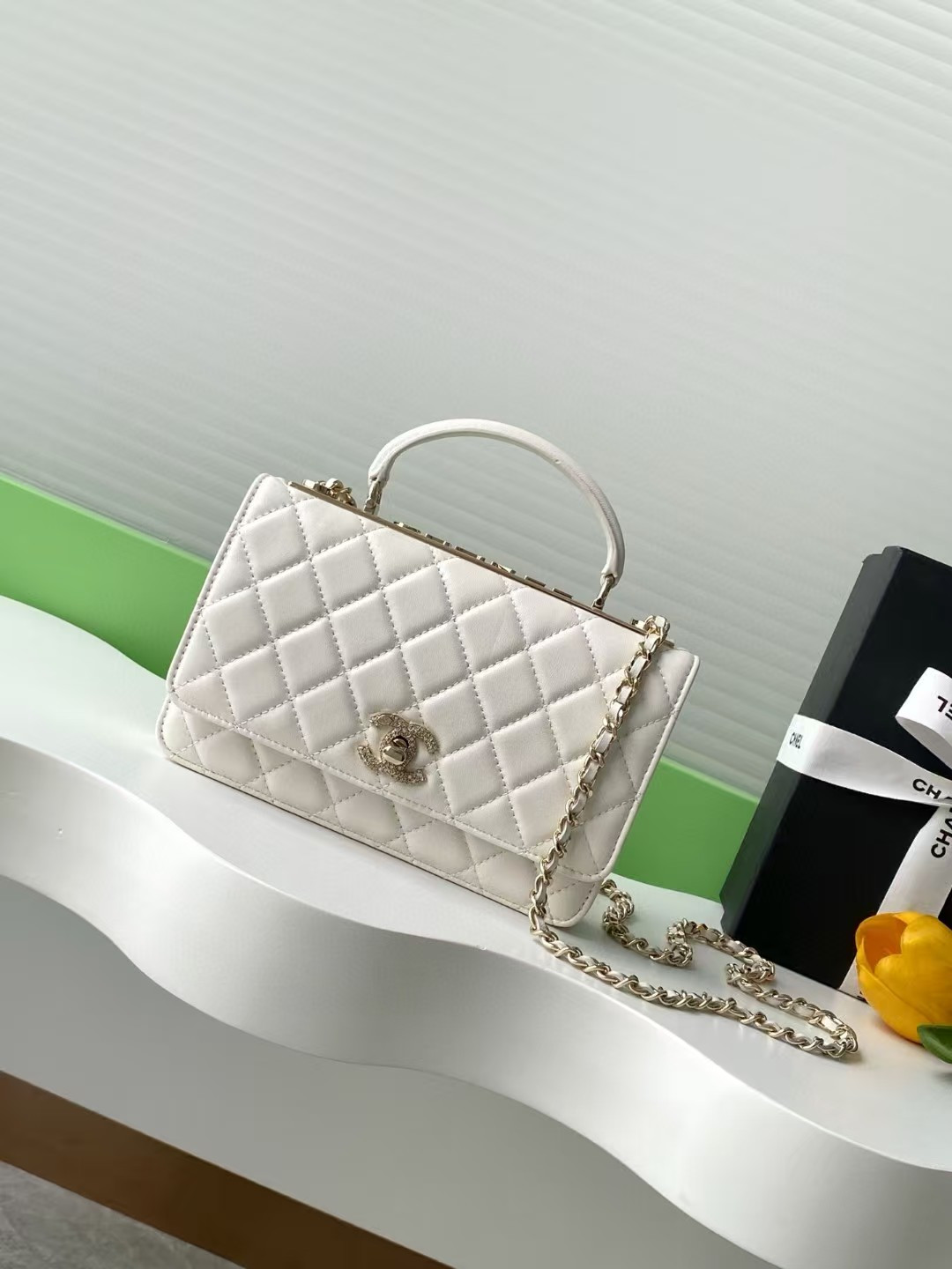Ch**el trendy cc 12x19x3.5cm