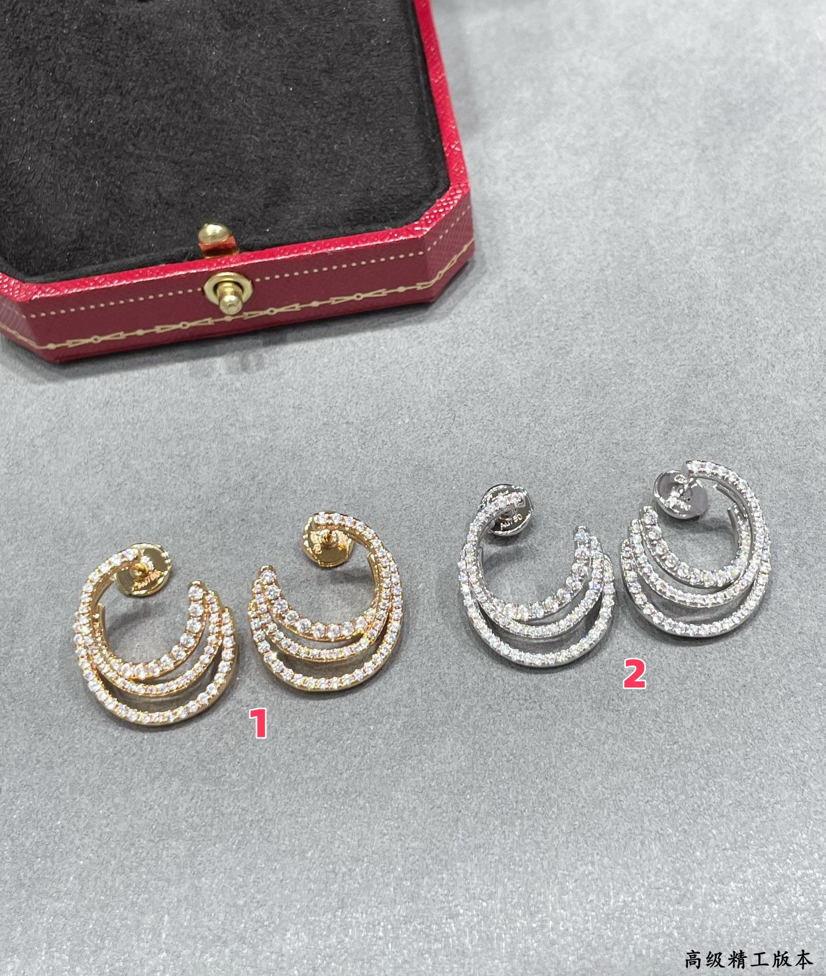 Ca*t1er three-circle full D1am0nd earrings