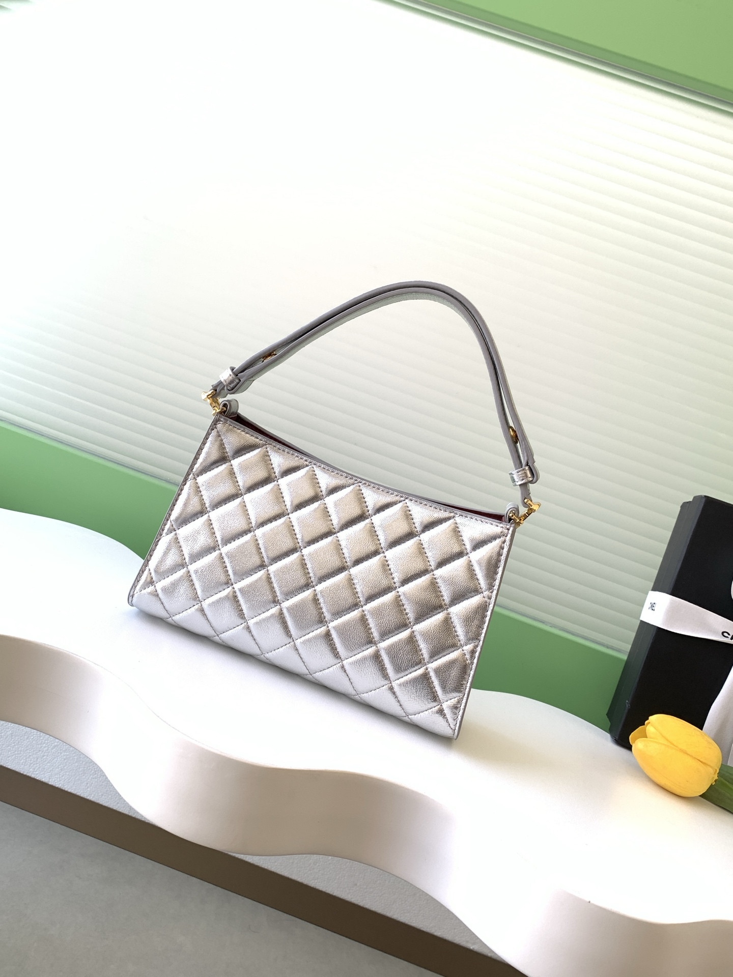 Ch**el 26X Hobo Shoulder Bag 14x22x7cm