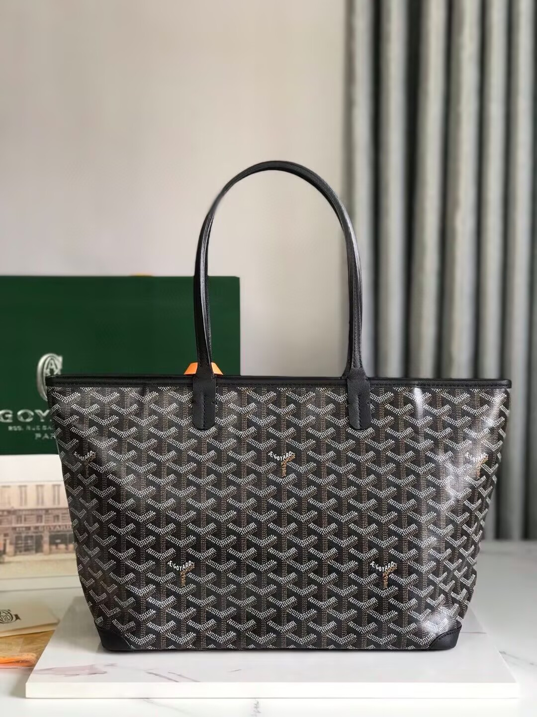 G09ard Artois Bag 25 x14 x30CM