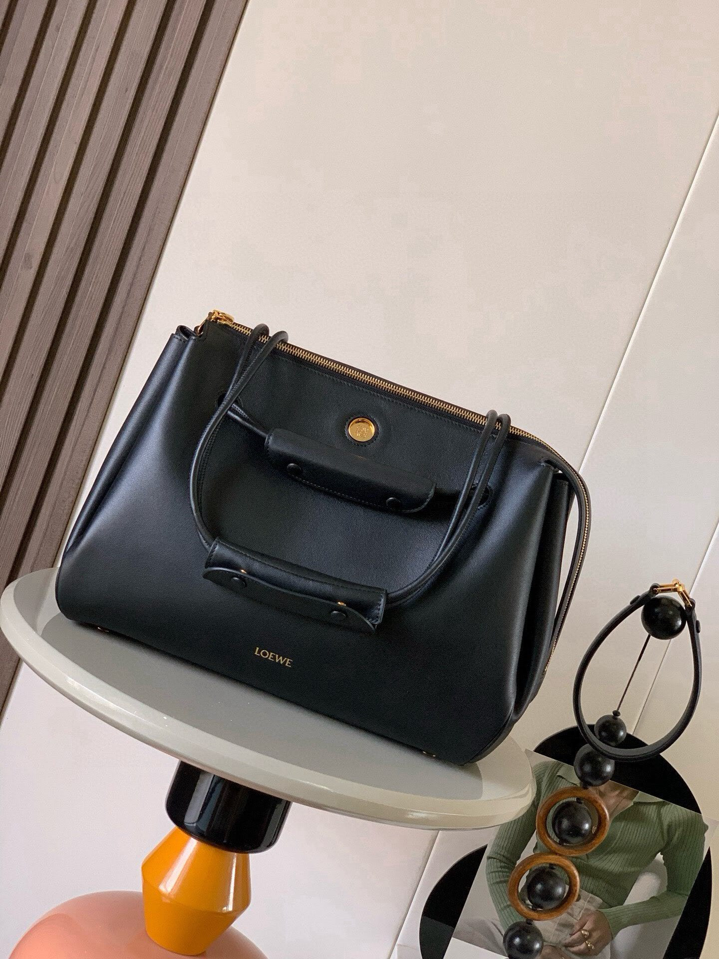 l0ew* large madrid bag in S*pple calfskin 33x24x12.5cm