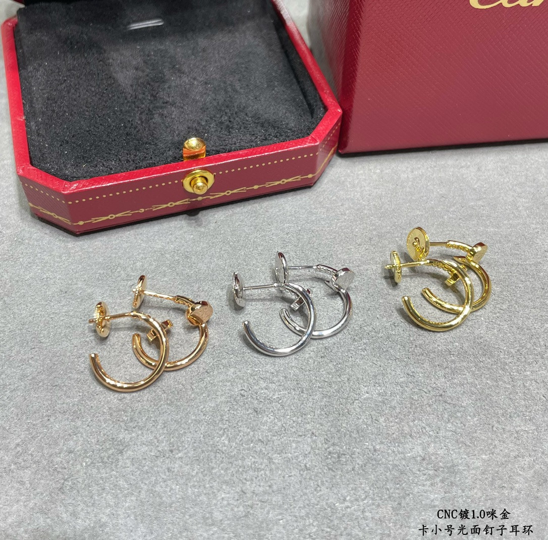 Ca*t1er Small Polished Stud Earrings