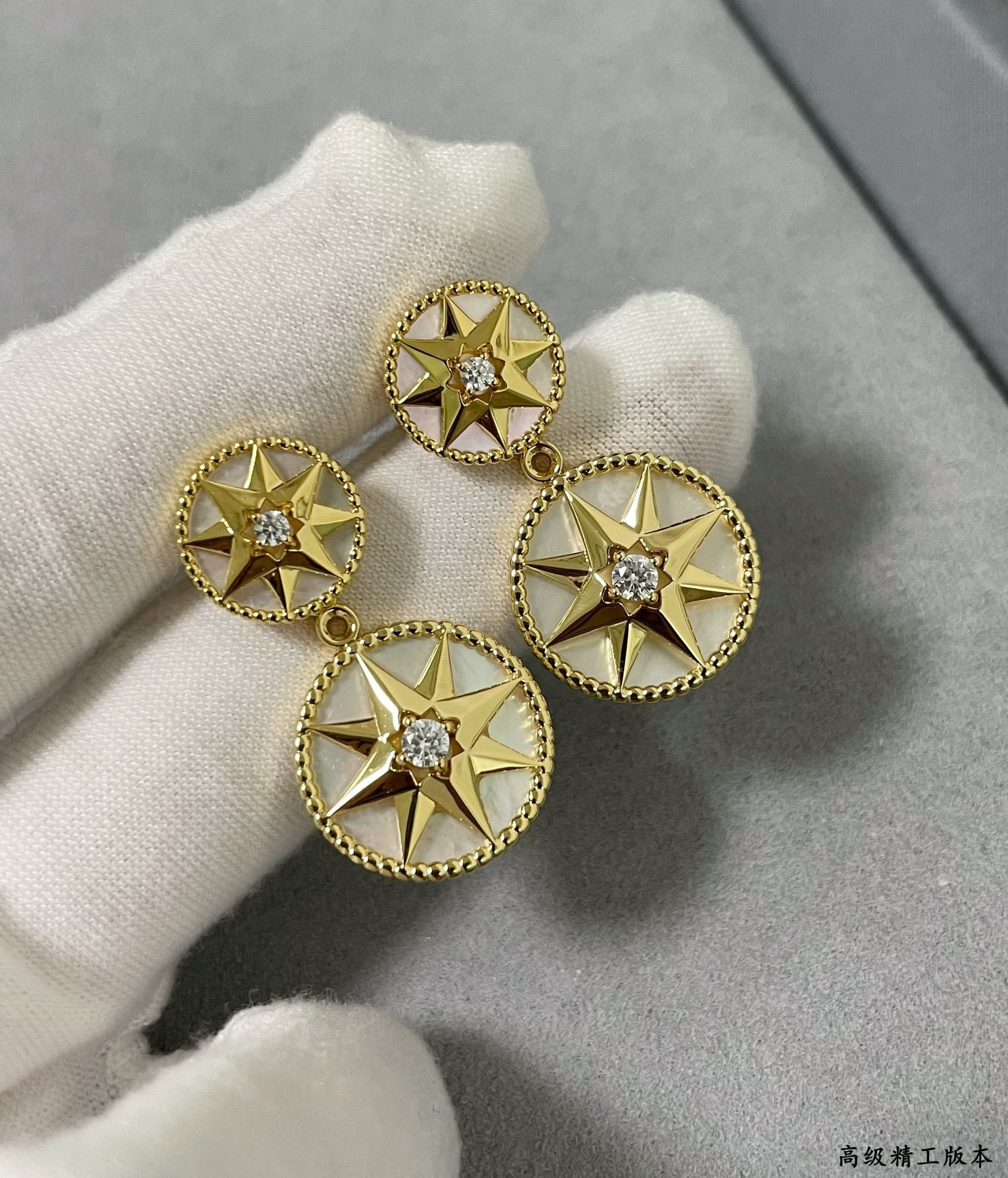 D10r Rose des Vents Earring