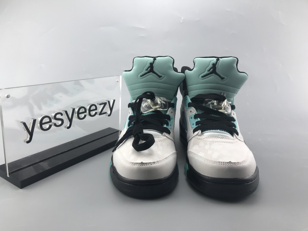 UA AIR JORDAN 5 RETRO ISLAND GREEN