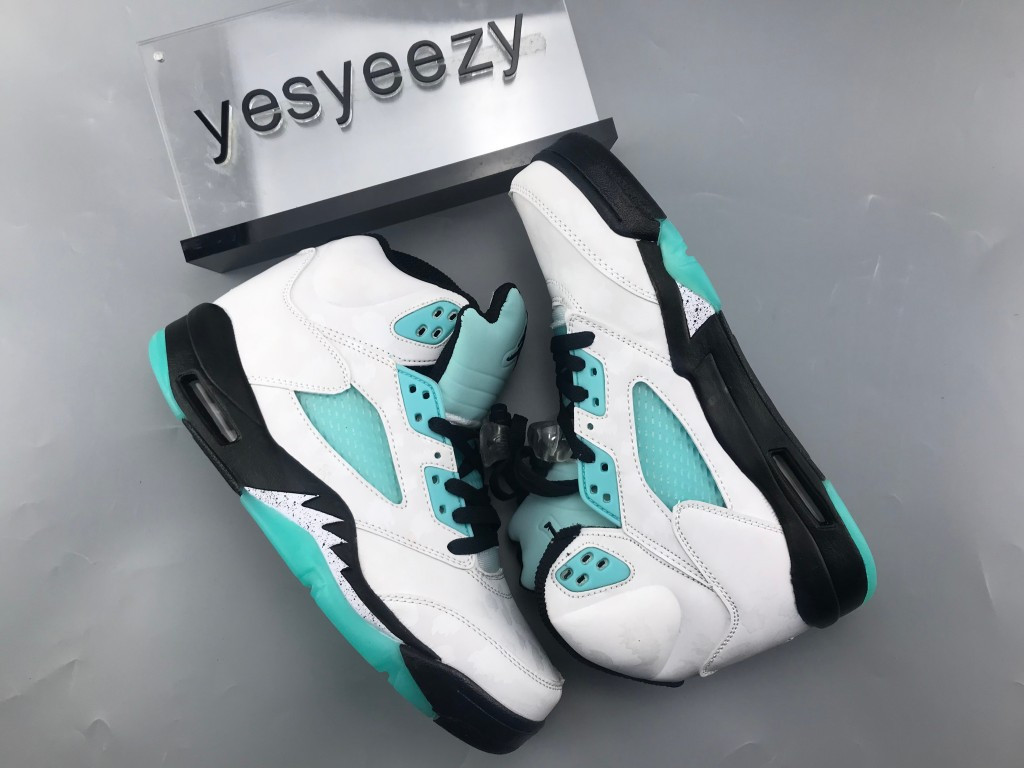 UA AIR JORDAN 5 RETRO ISLAND GREEN