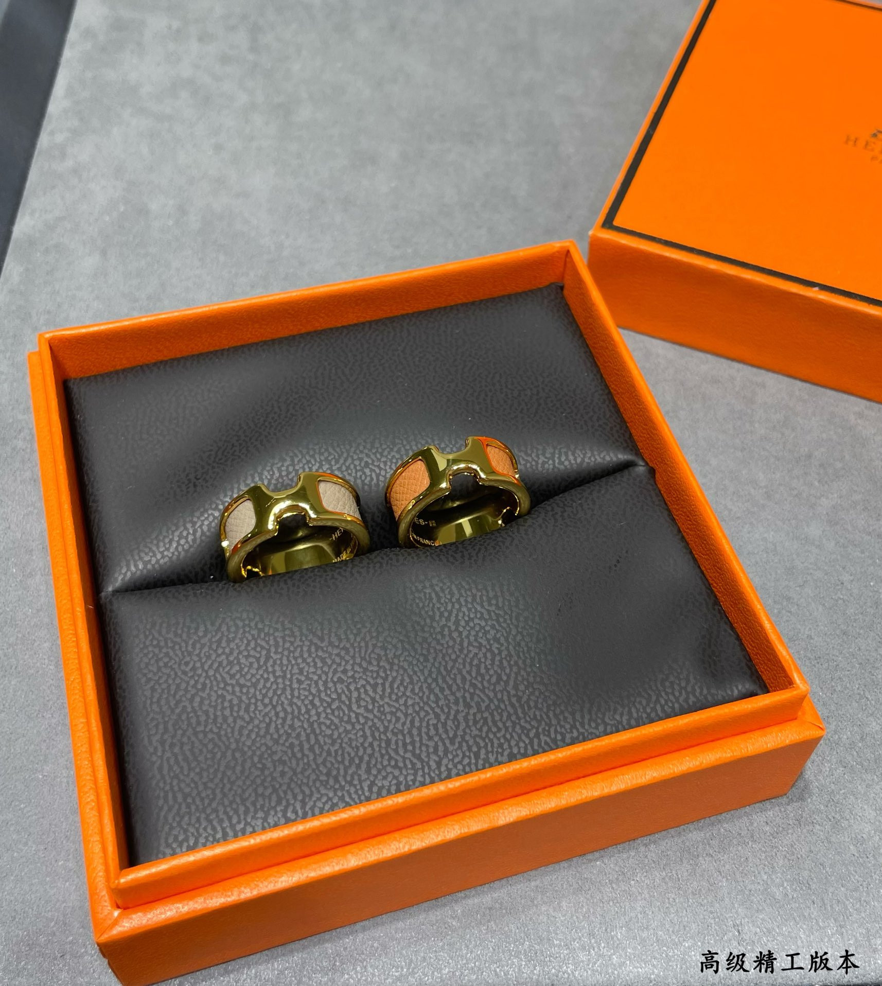 H**me5 leather cord Ring