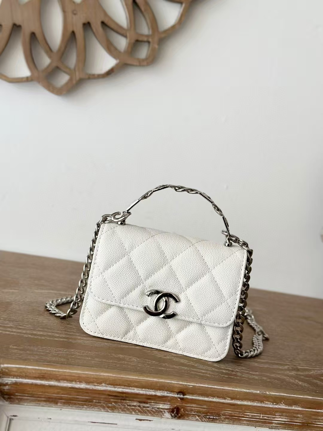 Ch**el Coco Caviar Clutch With Chain White 11x8.5x7cm