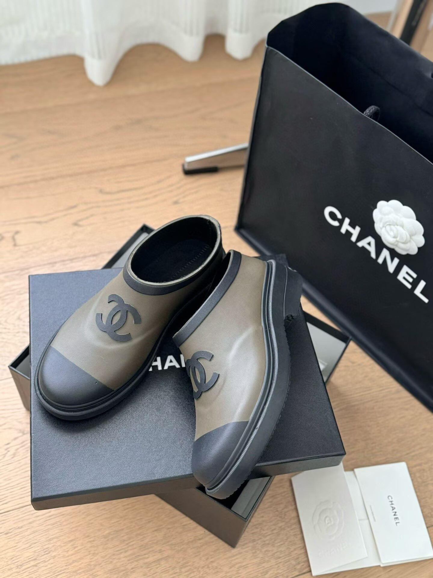 UA Ch**el Boots