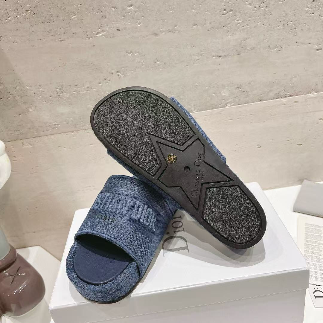 UA D10r Sandal