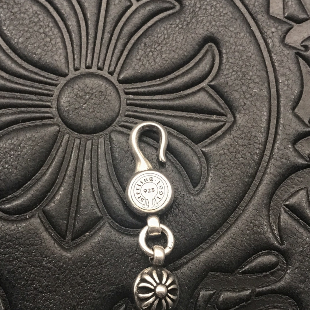 Ch*0me He**ts Cross Bracelet