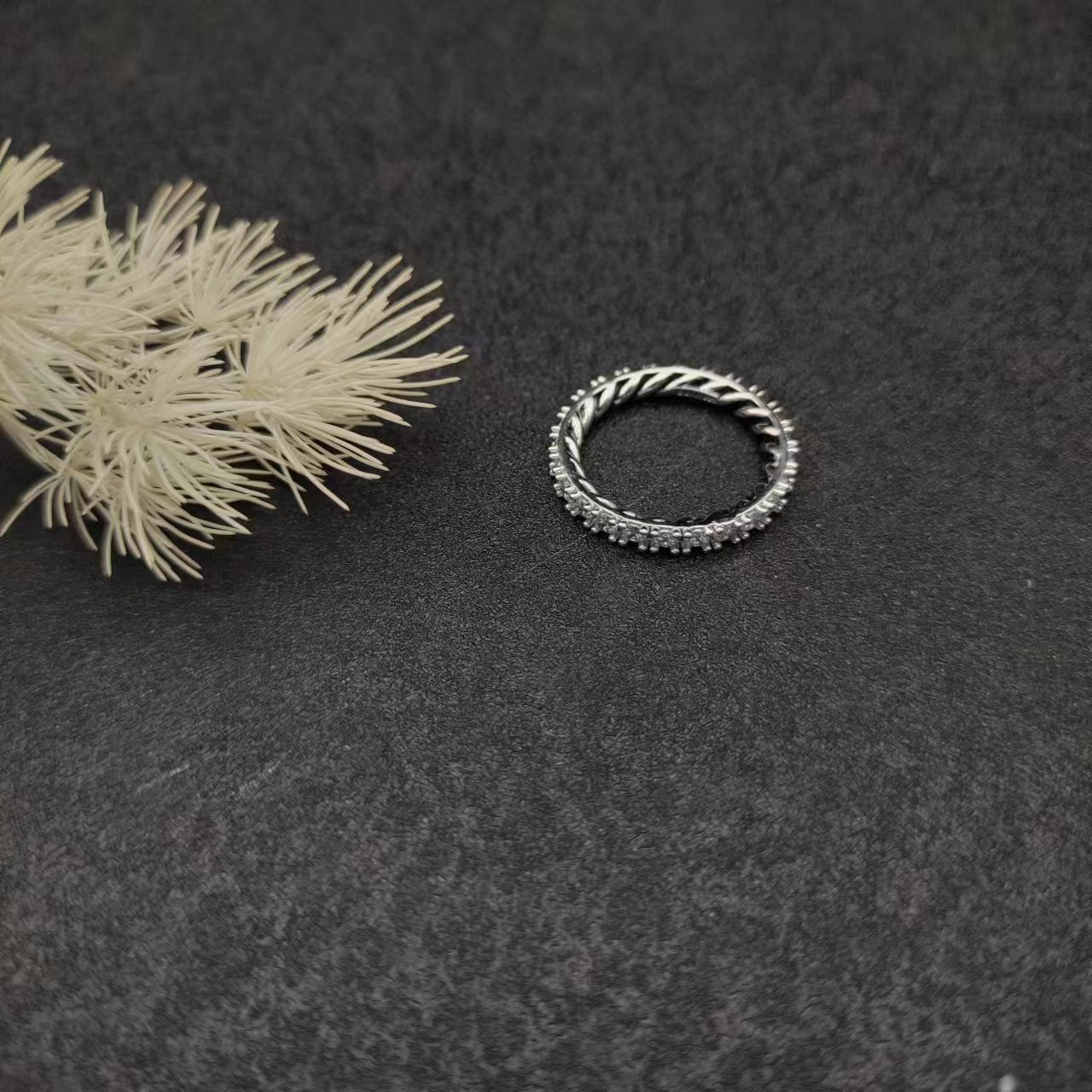 dau1d Yvrm*n ring