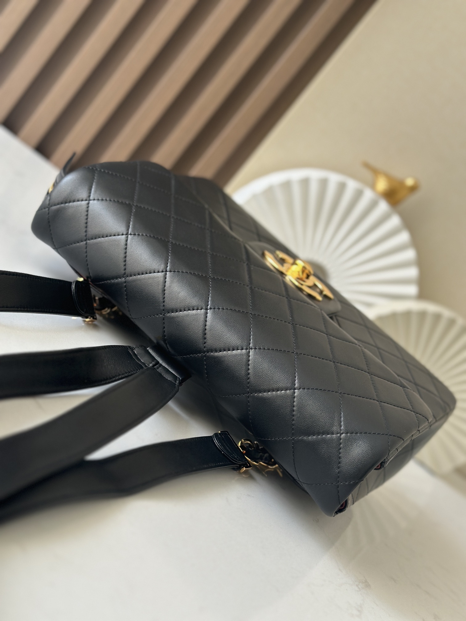 Ch**el flap backpack as2219 30x21x8cm