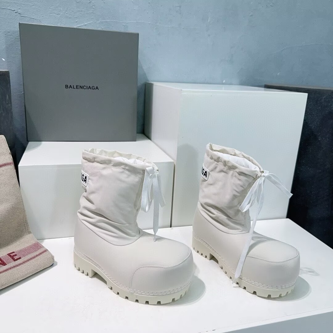 ua Ba1en*iaga boot