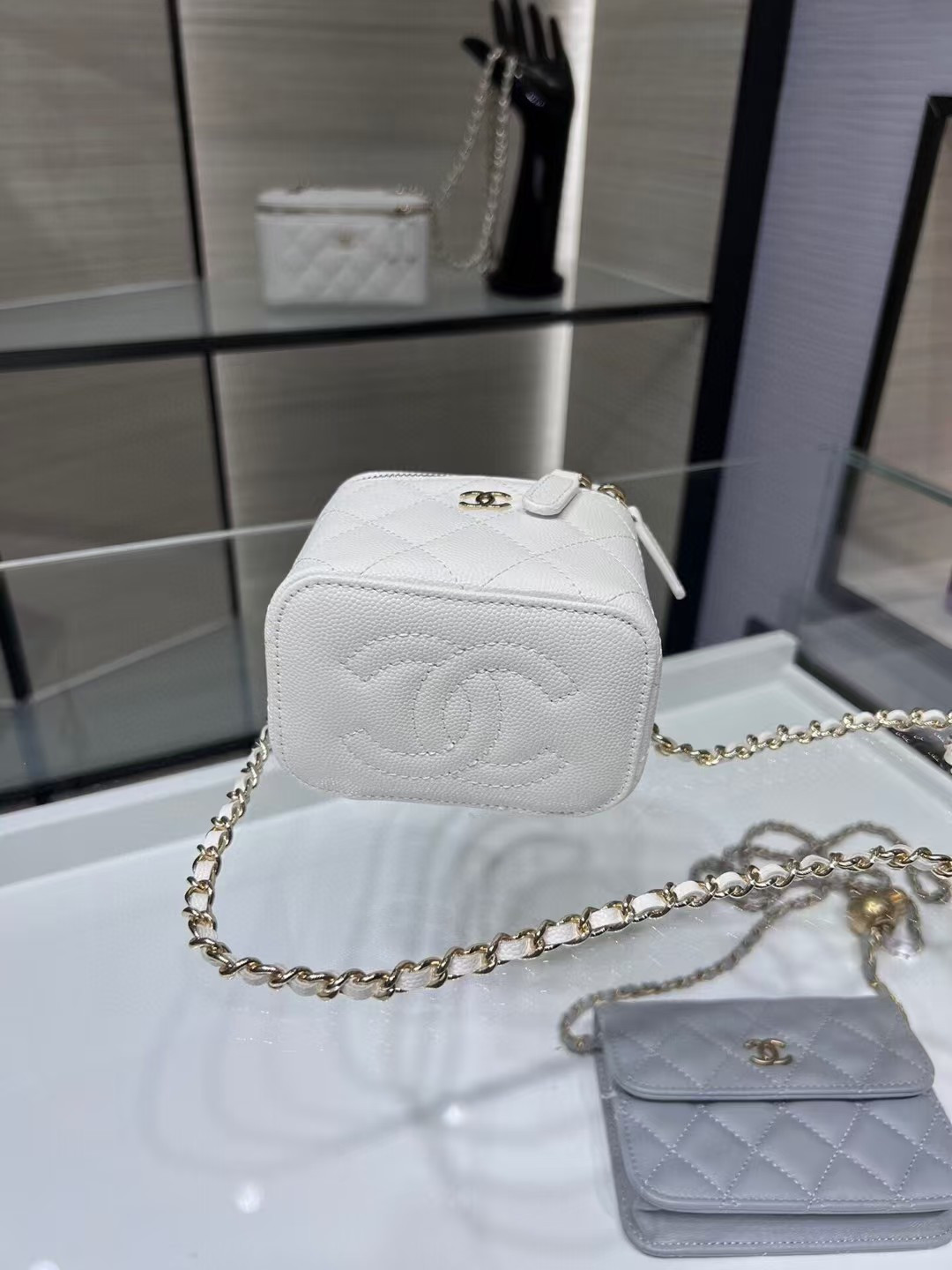Ch**el Small Vanity with Chain 9.5x13x6cm