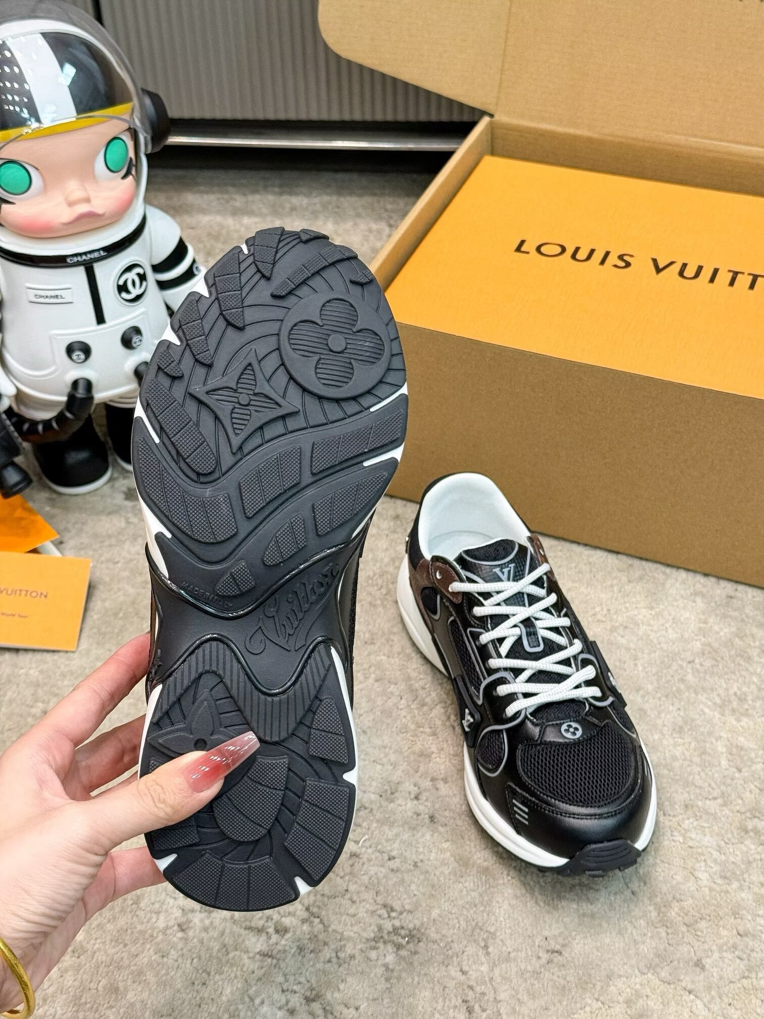 UA LV Olympia Sneakers