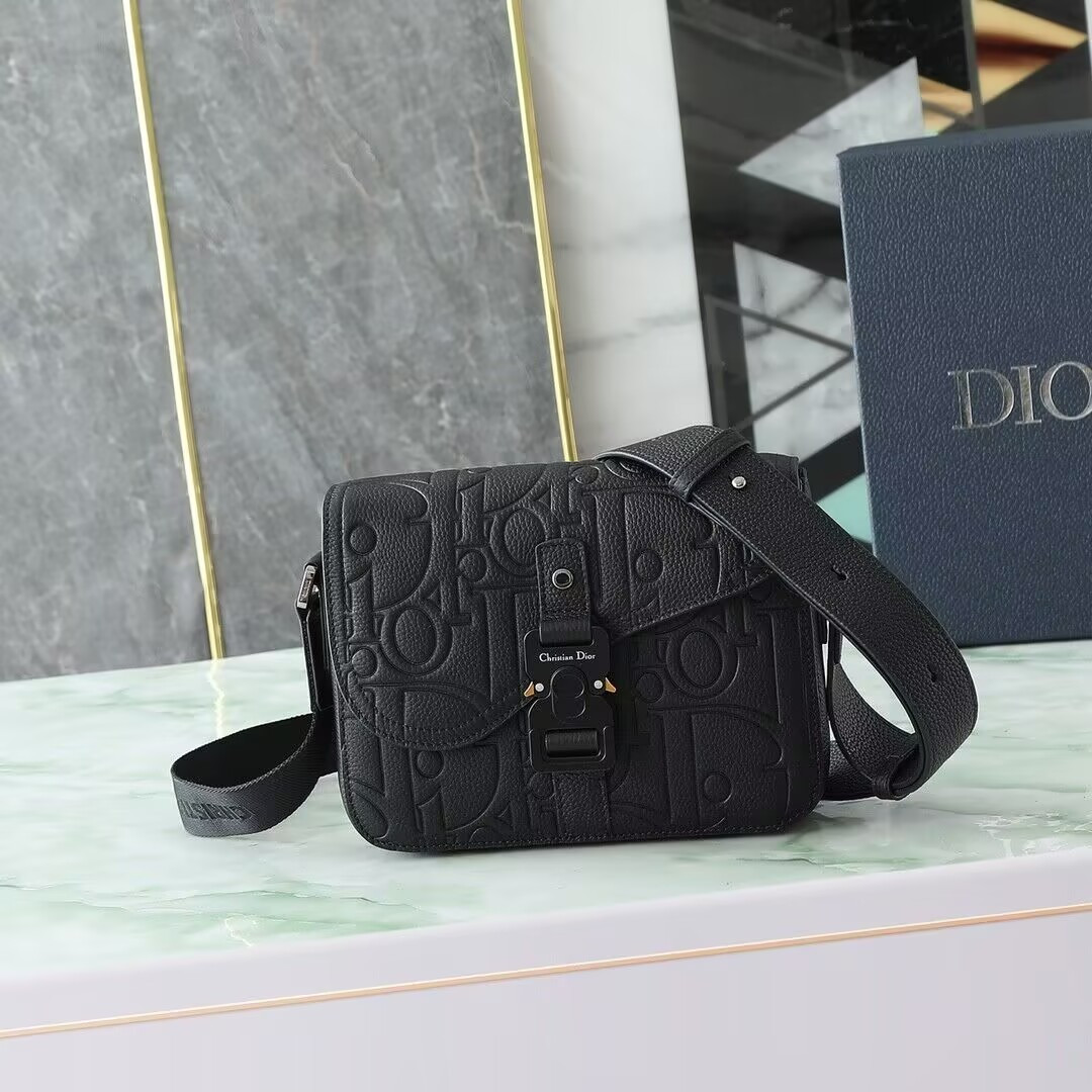D10r Small Saddle Messenger Bag With Flap 23x18x6cm