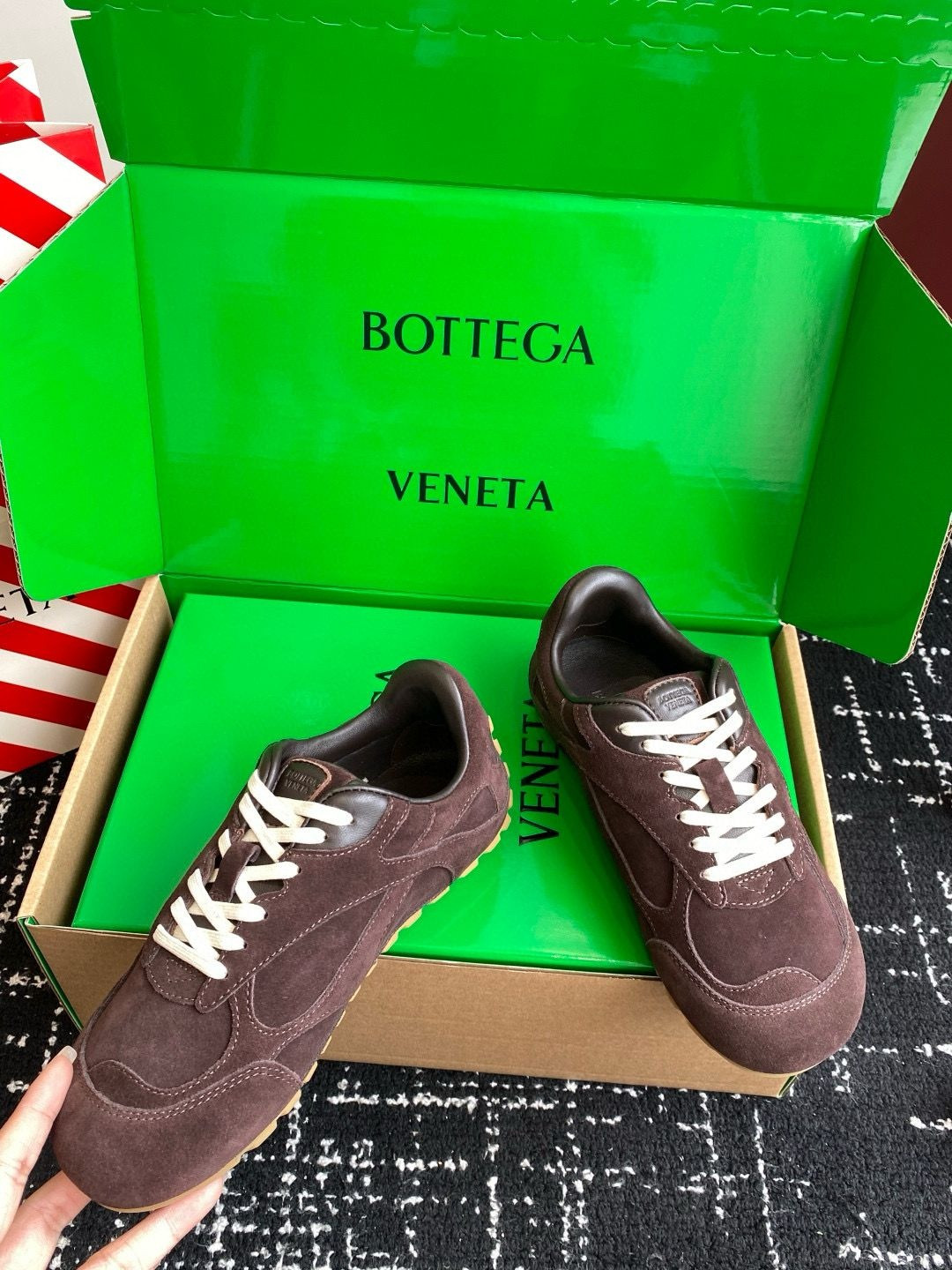 UA B0tt*ga Ven*ta Orbit Flash Sneaker