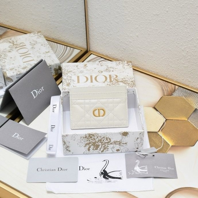D10r Card Holder