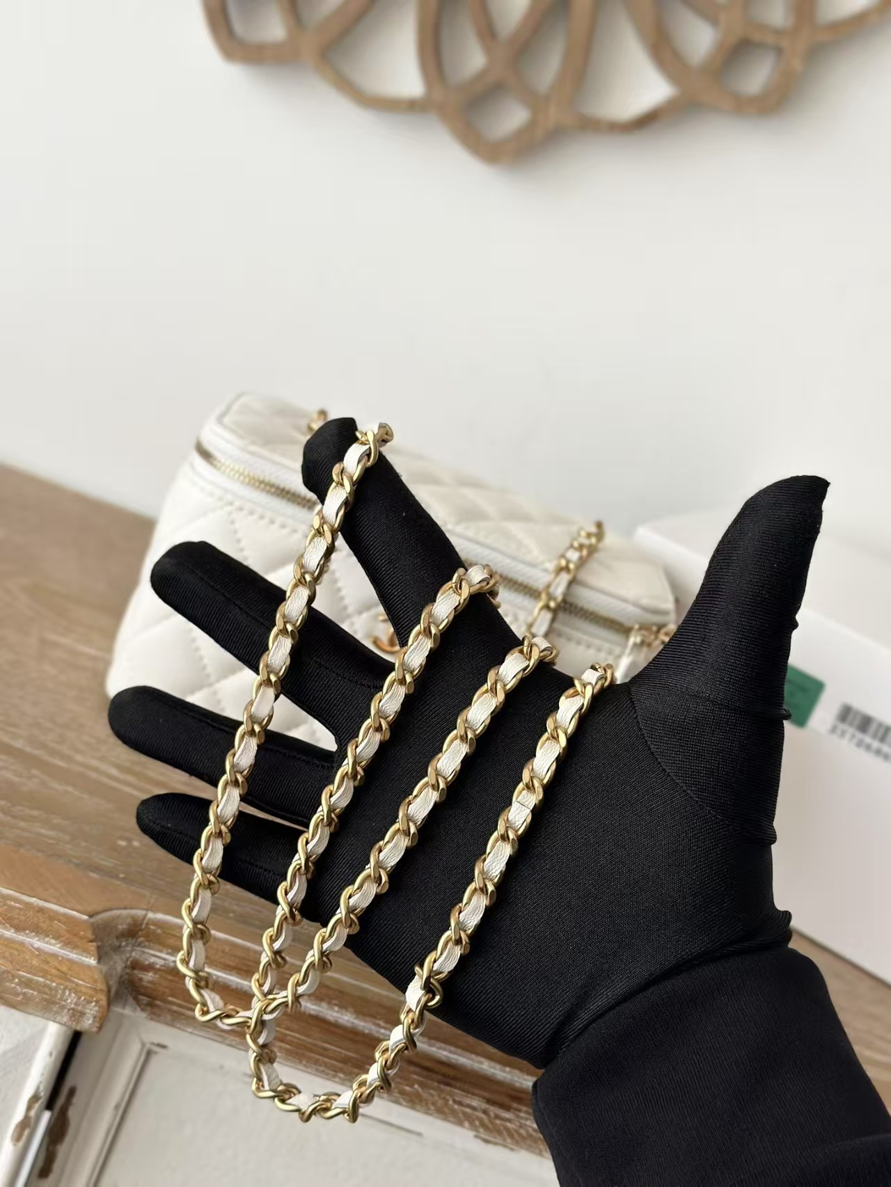 Ch**el Clutch With Chain 9.5x 17x 8CM