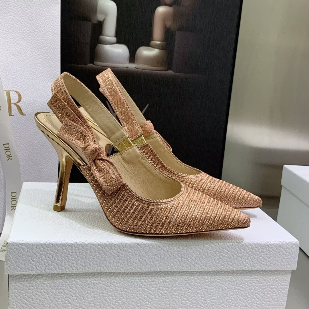UA D10r J'AD10r Slingback Pump