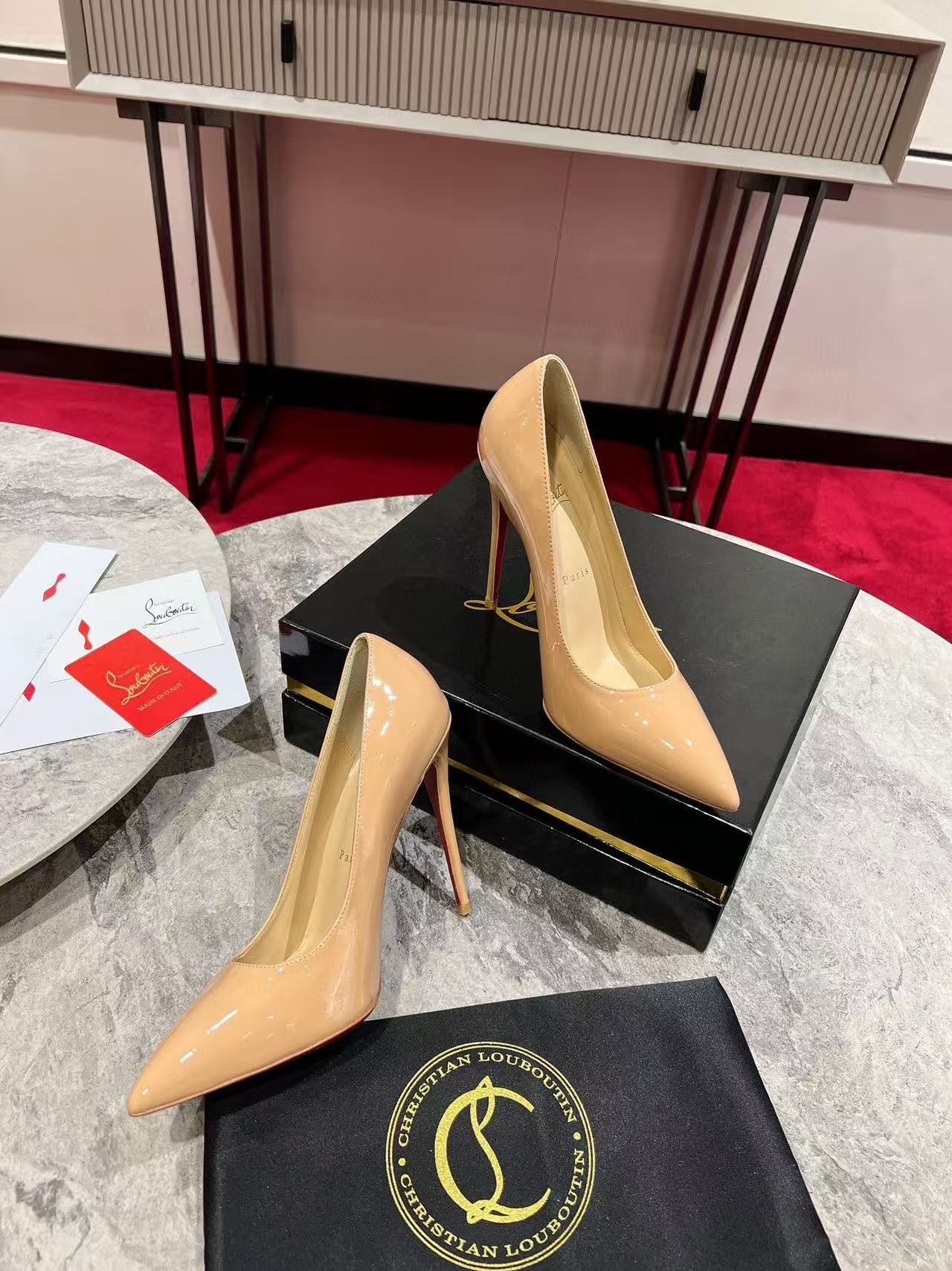 ua chr1st1an louboutin cl red-botT0m shoes