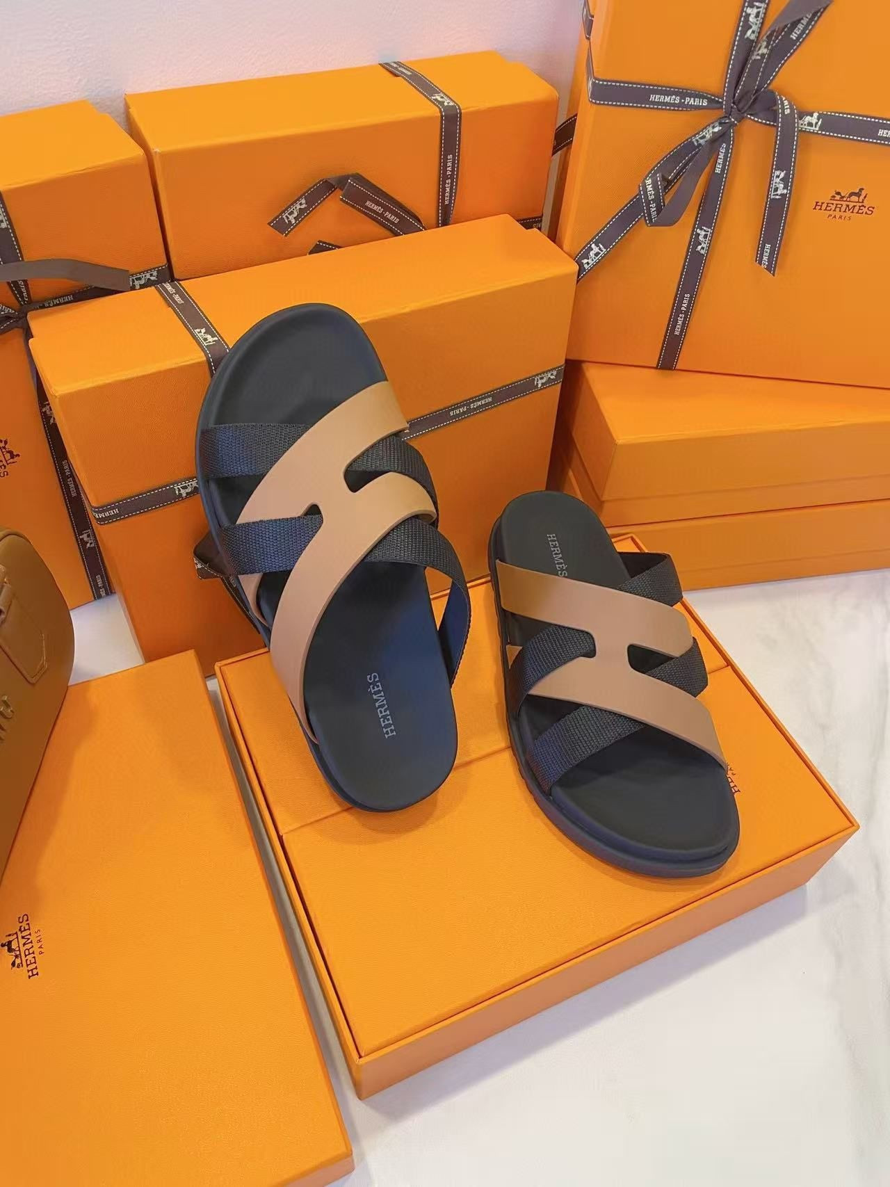 UA H**me5 Kazimir Sandal