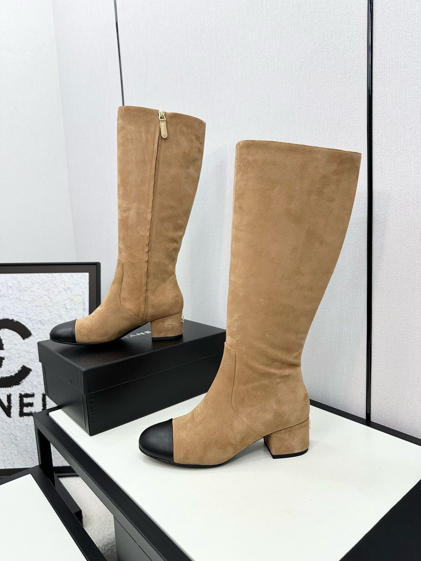 UA Ch**el Boots