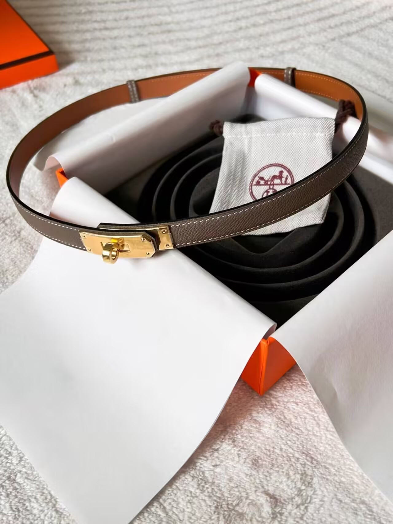 H**me5 belt