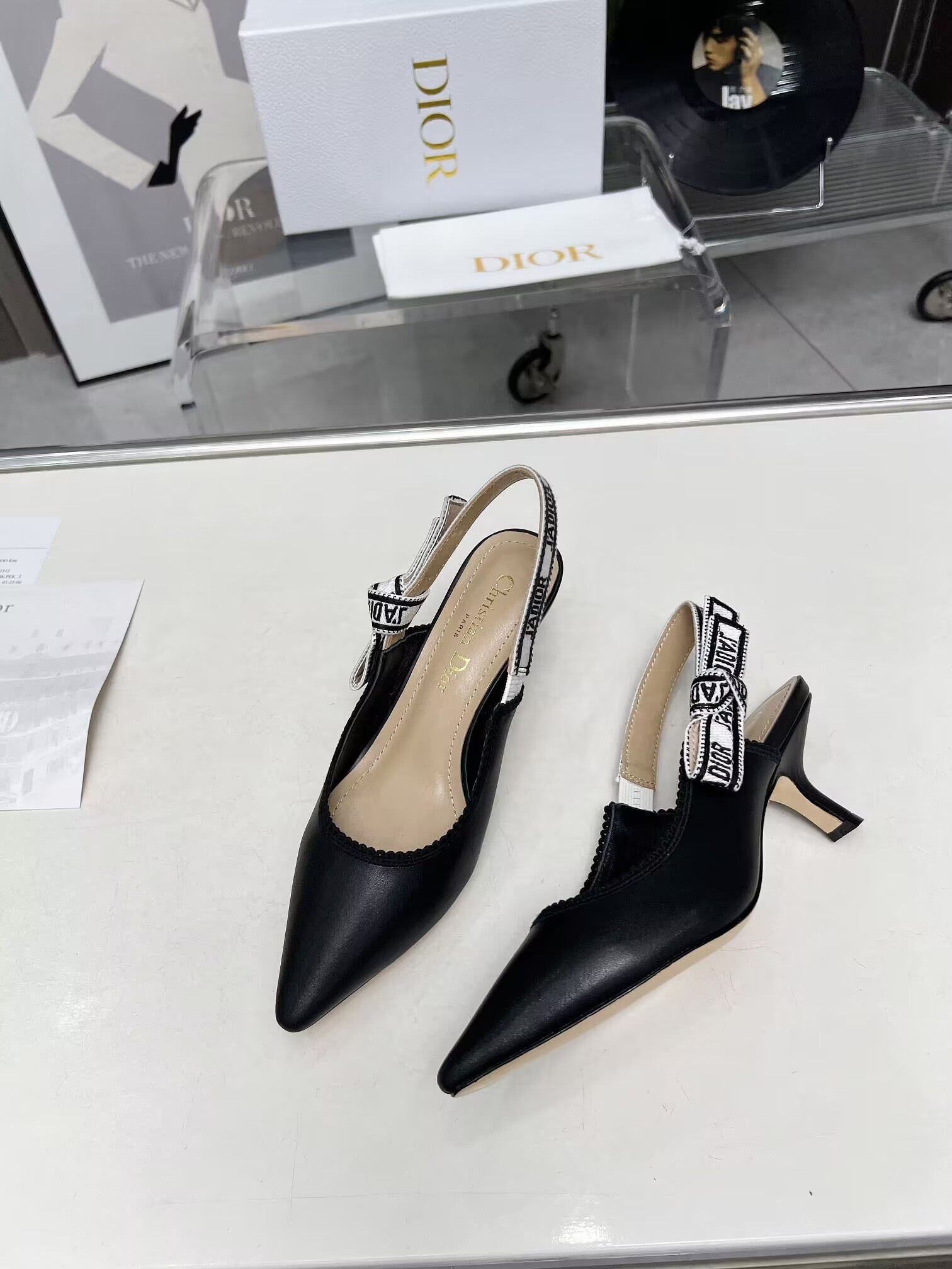 UA D10r J'AD10r Slingback Pump