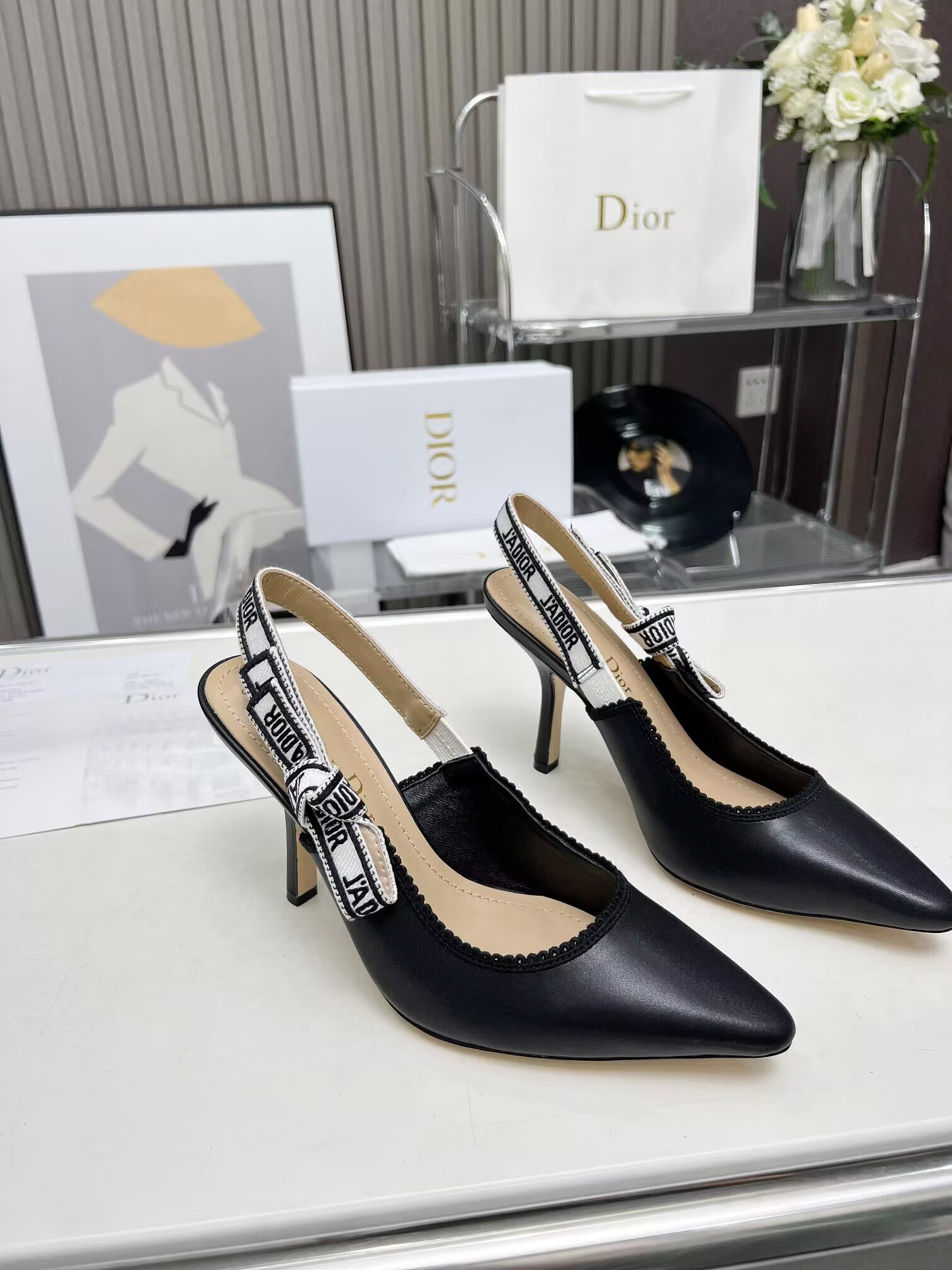 UA D10r J'AD10r Slingback Pump