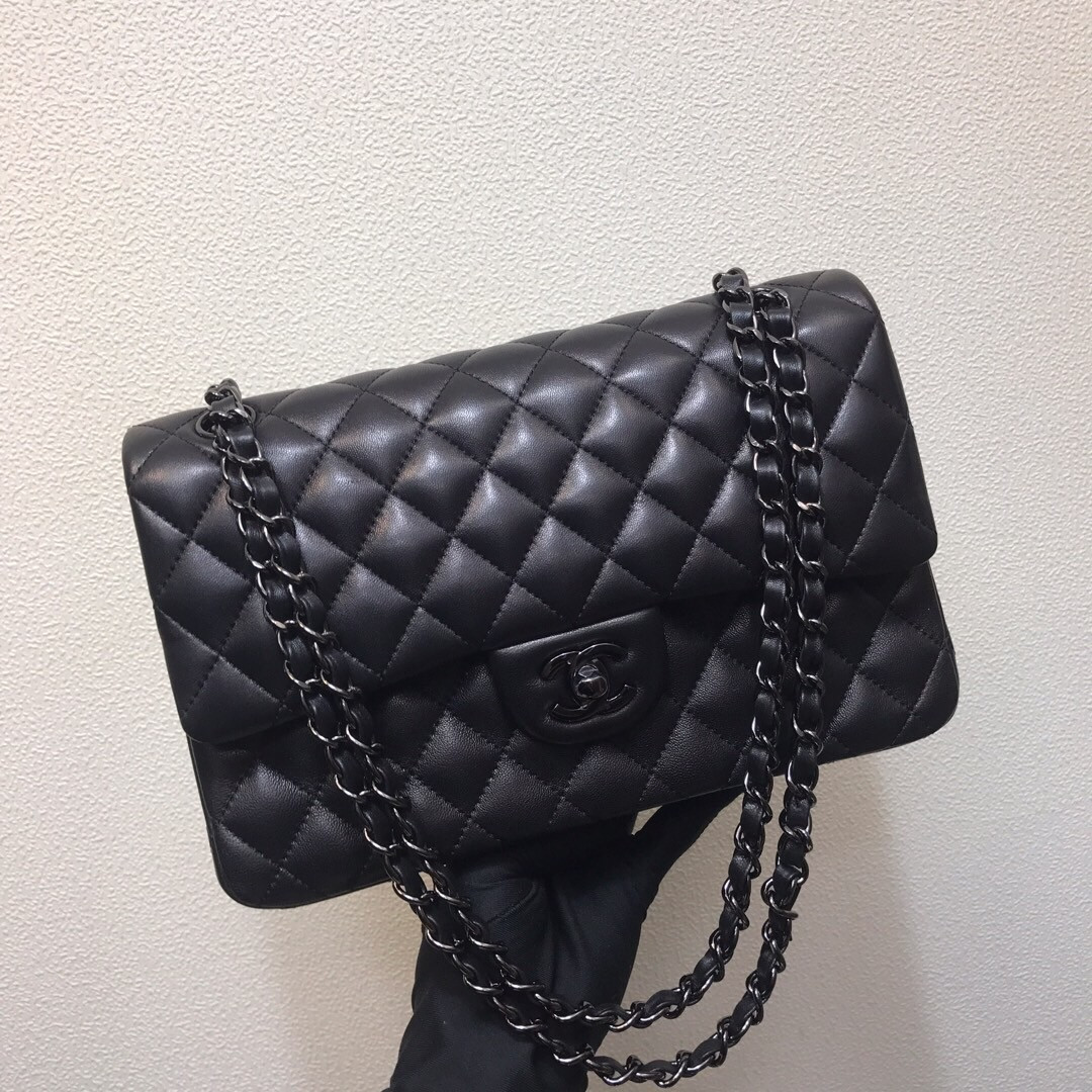 Ch**el CRUMPLED CALFSKIN QUITED DOUBLE FLAP BLACK  15.5x25.5x6.5cm