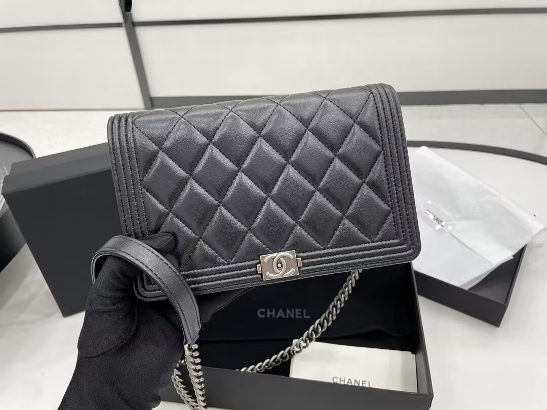 Ch**el 22SS Boy Woc 19x13x3.5CM