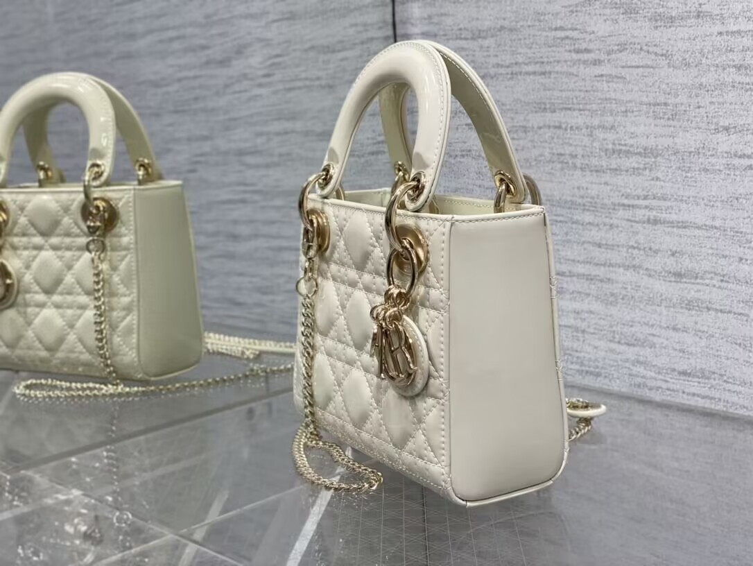 D10r  Classic Lady 17×7×15cm
