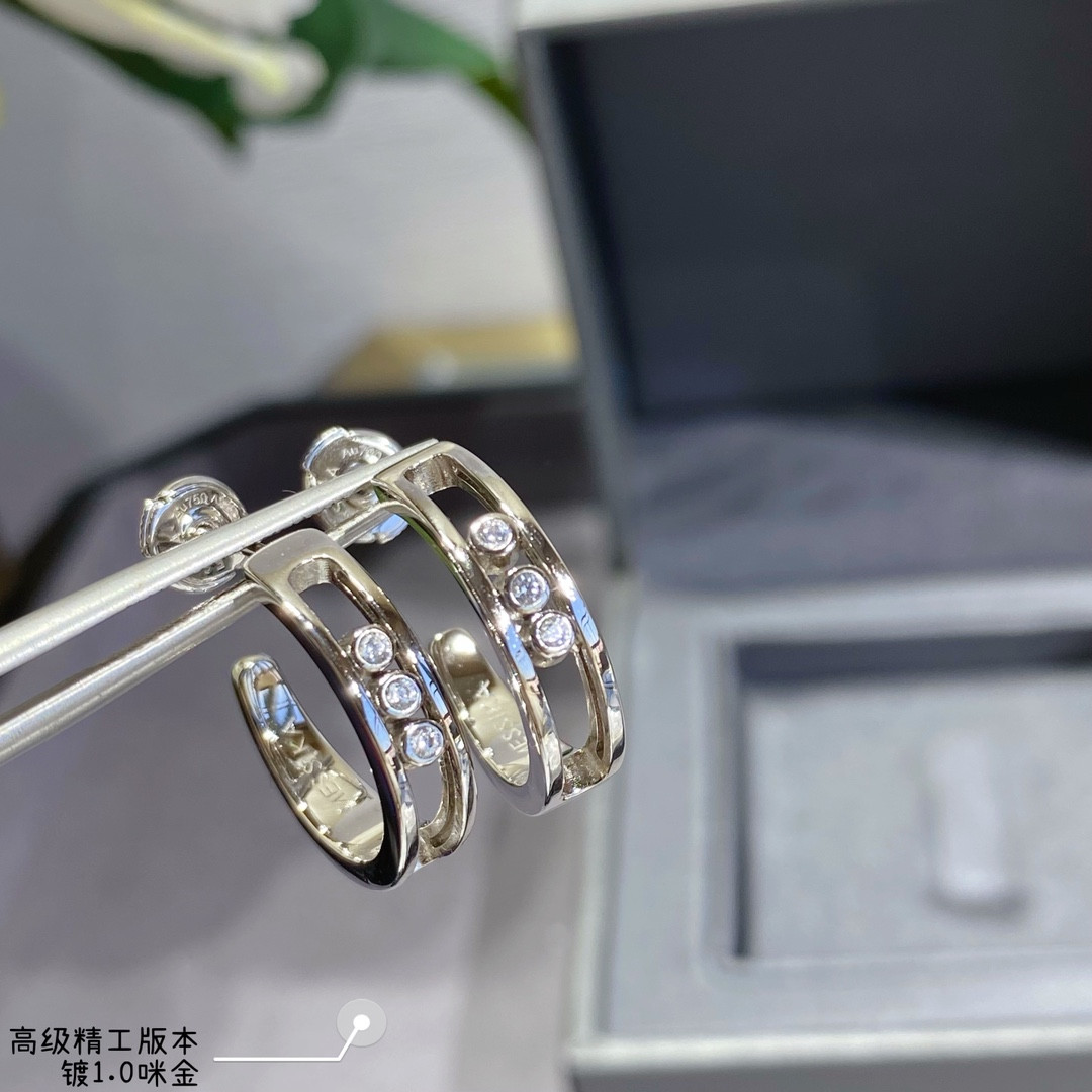 Mes1kaa polished moving earrings