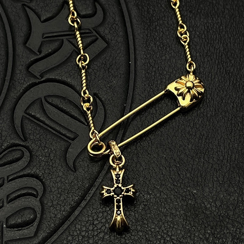 Ch*0me He**ts Twisted Cross Pin Necklace (Chain length 45+5cm)