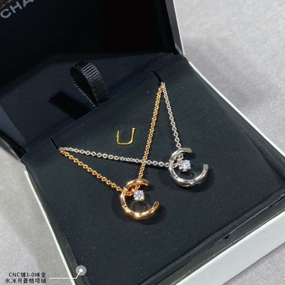 Ch**el Carved D1am0nd-shaped Sailor Moon Necklace