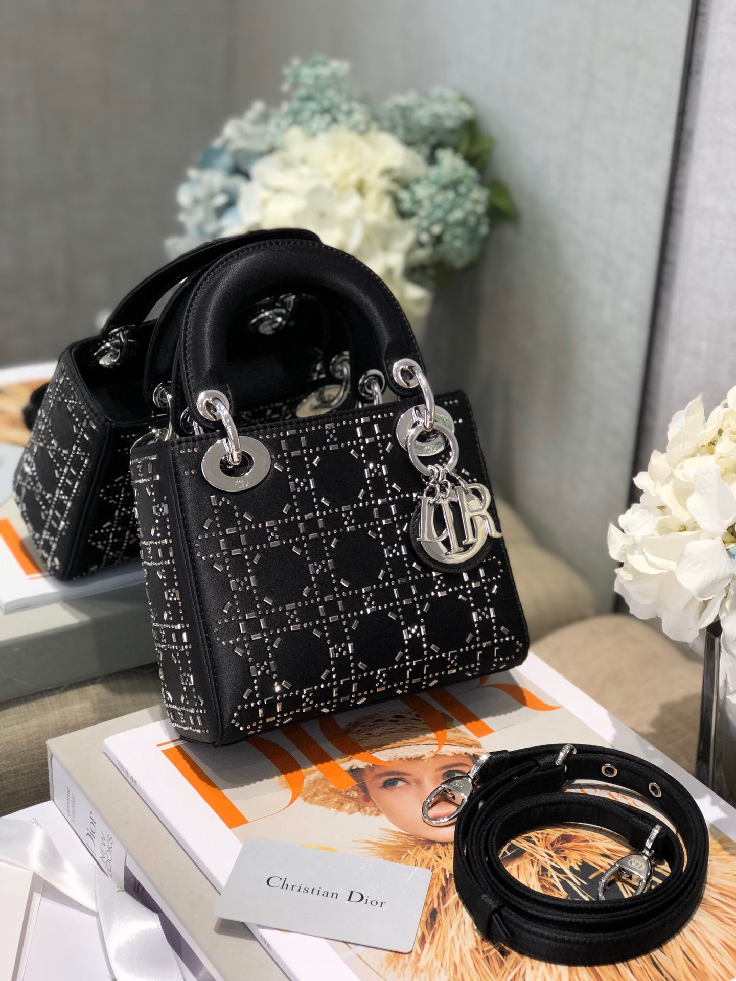 MINI LADY D10r BAG 6.5 X 6 X 3 INCHES