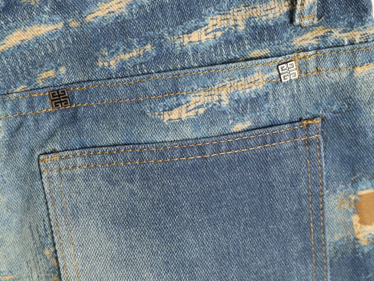 G1uenchy jeans