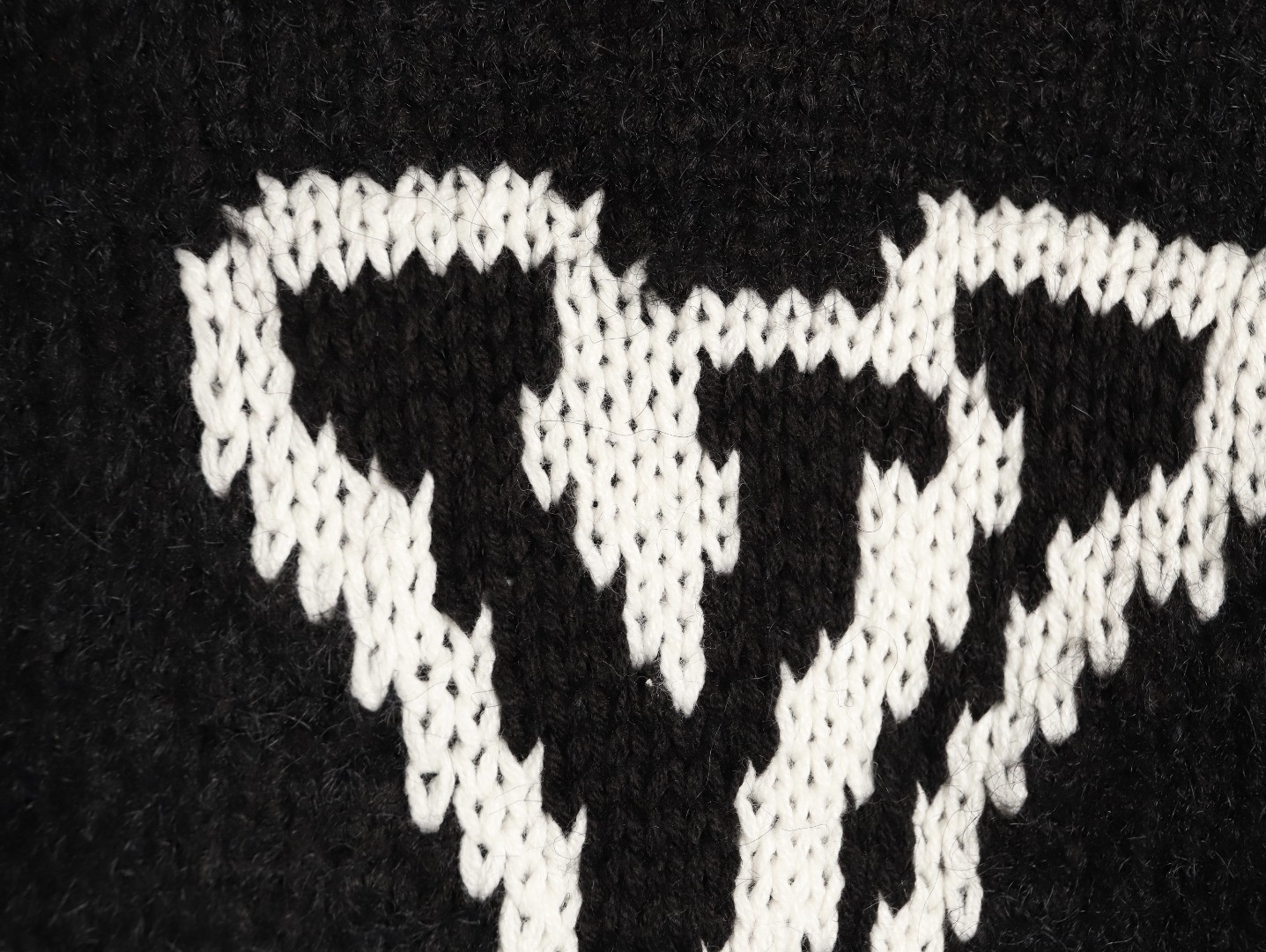 L0vis Vvtt0n knitting Cardigan